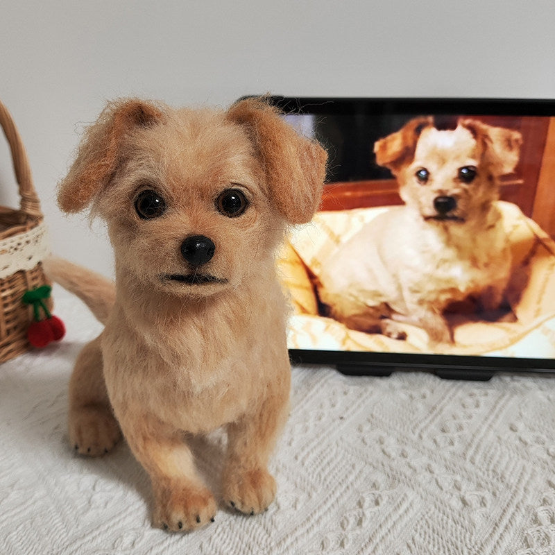 Custom Felt Pet Memorial Sculpture – Realistic Handmade Wool Figurine